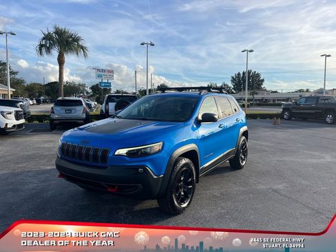 Used 2020 Jeep Cherokee Trailhawk w/ Cold Weather Group image 2