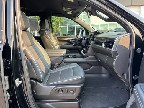 Used 2025 GMC Yukon XL Elevation RWD image 15