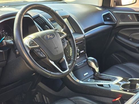 Used 2016 Ford Edge Titanium w/ Technology Package image 14