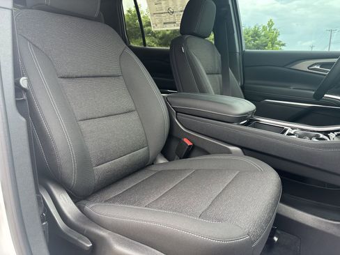New 2026 Chevrolet Traverse LT FWD image 24