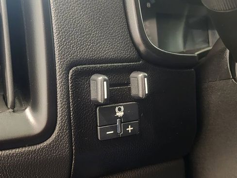 Used 2022 Chevrolet Colorado ZR2 AWD/4WD image 23