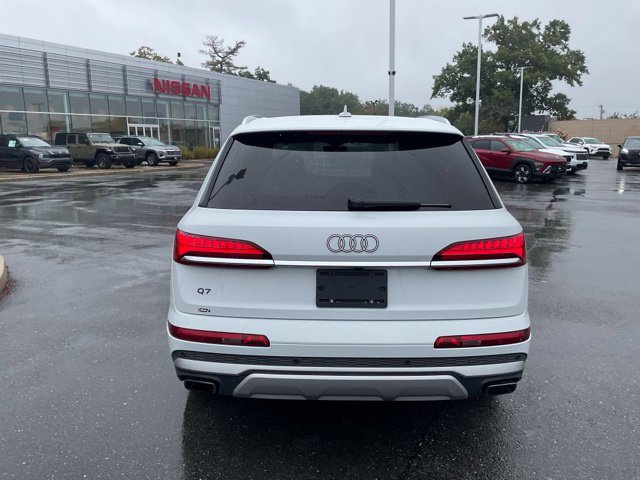 Used 2025 Audi Q7 3.0T Premium Plus AWD/4WD image 5