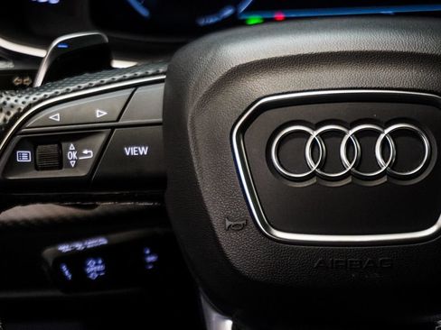 Used 2022 Audi RS Q8 AWD/4WD image 17