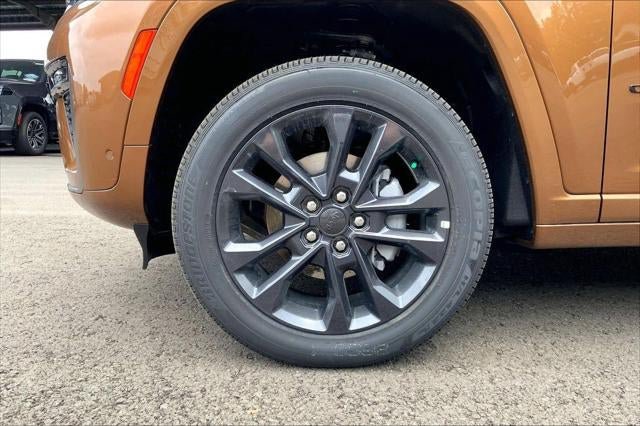 New 2026 Jeep Grand Cherokee Limited AWD/4WD image 24