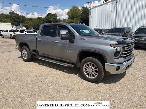 Used 2025 Chevrolet Silverado 2500 LTZ w/ LTZ Plus Package AWD/4WD image 1