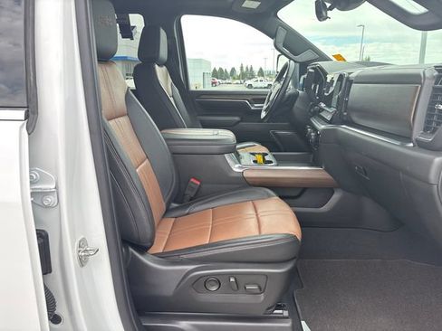 Certified 2024 Chevrolet Silverado 2500 High Country w/ High Country Premium Package AWD/4WD image 23