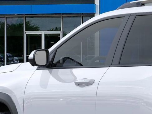 New 2026 Chevrolet Equinox LT w/ Convenience Package II image 12