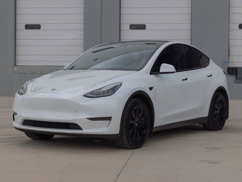 Used 2020 Tesla Model Y Long Range AWD/4WD image 7