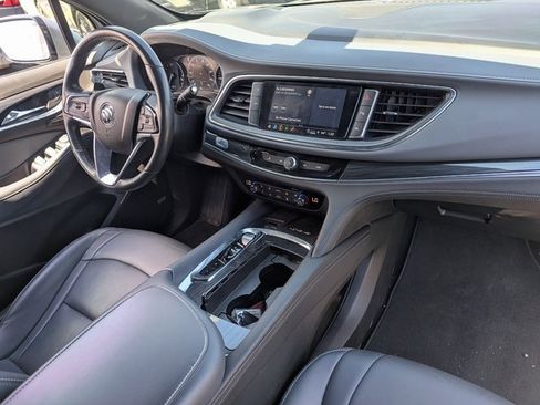 Used 2024 Buick Enclave Premium image 36