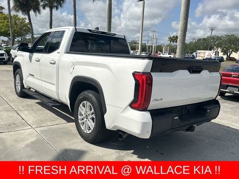 Used 2022 Toyota Tundra SR5 w/ SR5 Premium Package AWD/4WD image 9