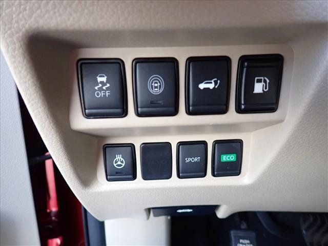 Used 2018 Nissan Rogue SL FWD image 14
