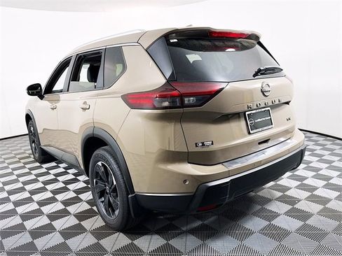 Certified 2024 Nissan Rogue SV w/ SV Premium Package image 21