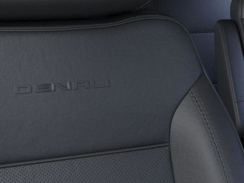 New 2026 GMC Yukon Denali w/ Denali Reserve Package image 45