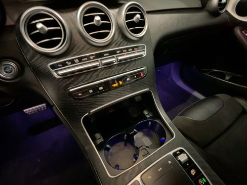 Used 2022 Mercedes-Benz GLC 43 AMG 4MATIC image 24