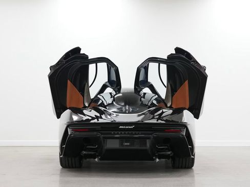 Used 2020 McLaren Speedtail RWD image 36