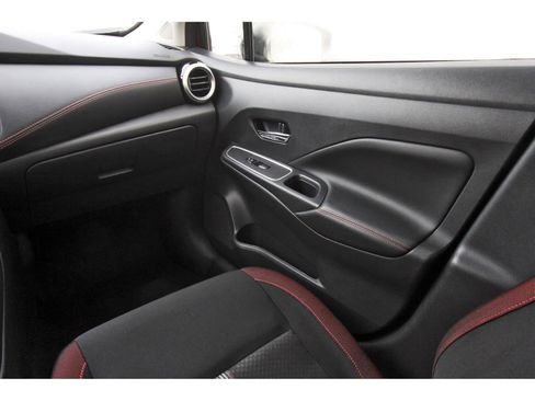 Certified 2025 Nissan Versa SR w/ Trunk Package image 31