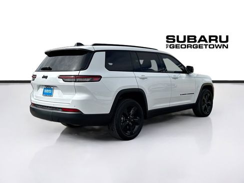 Used 2023 Jeep Grand Cherokee L Laredo image 7