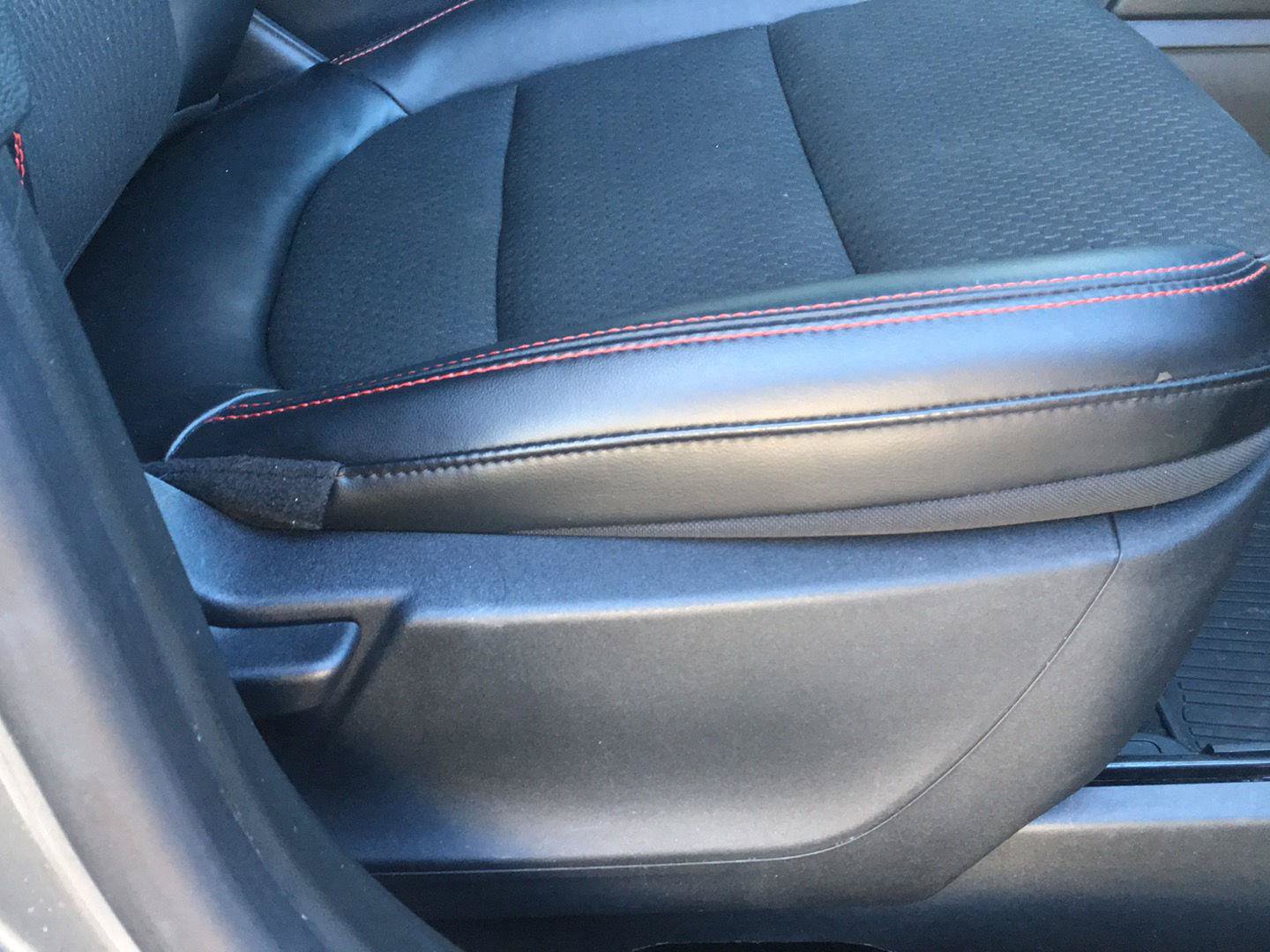 Used 2024 Ford Escape ST-Line w/ Tech Pack #1 AWD/4WD image 37