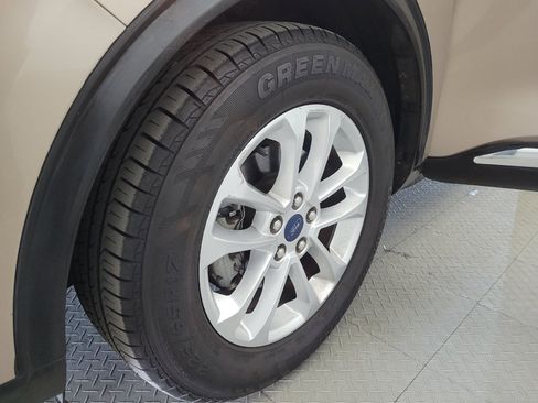 Used 2020 Ford Escape SE FWD image 31