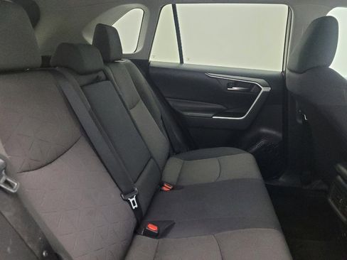 Used 2019 Toyota RAV4 XLE w/ Convenience Package FWD image 19