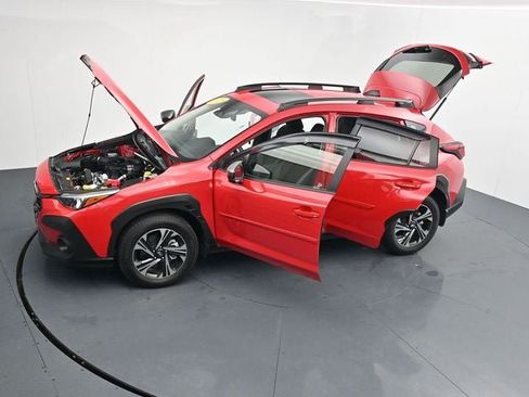 Used 2025 Subaru Crosstrek 2.5i Premium AWD/4WD image 38