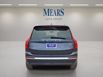 New 2026 Volvo XC90 B6 Ultra w/ Protection Package
