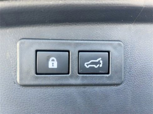 Certified 2023 Subaru Outback Limited XT image 46