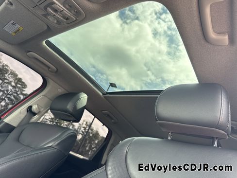 Used 2020 Hyundai Santa Fe SEL image 39