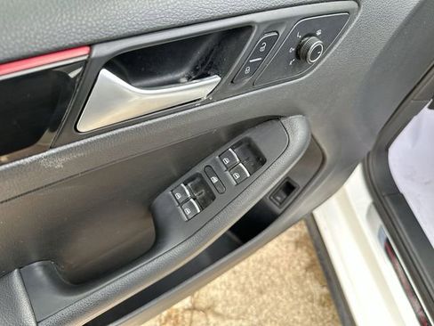 Used 2017 Volkswagen Jetta GLI image 26