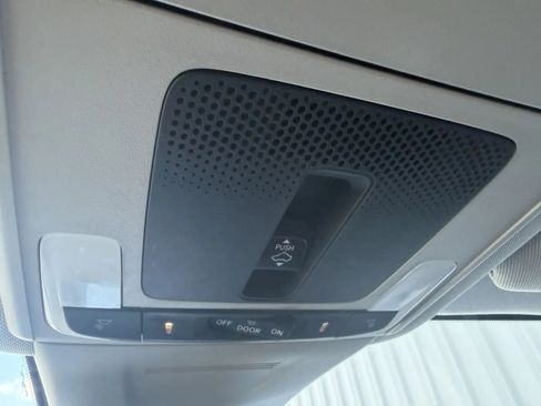 Used 2024 Honda CR-V EX-L image 17
