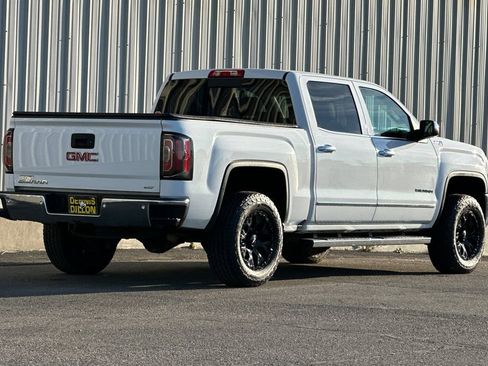 Used 2018 GMC Sierra 1500 SLT w/ SLT Premium Package image 4