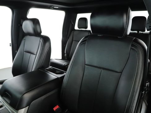 Used 2018 Ford F150 Lariat w/ Equipment Group 502A Luxury image 4