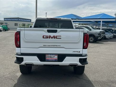 Used 2020 GMC Sierra 1500 AT4 w/ AT4 Premium Package AWD/4WD image 4