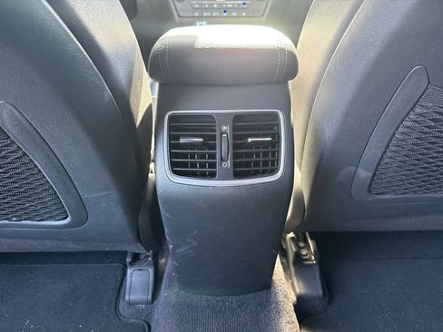 Used 2018 Hyundai Tucson SEL Plus FWD image 18
