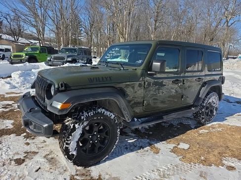 Used 2022 Jeep Wrangler Unlimited Sport image 3