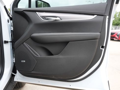 New 2026 Cadillac XT5 Luxury w/ LPO, Floor Liner Package image 27