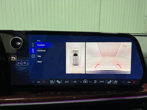 New 2026 Chevrolet Traverse RS image 13