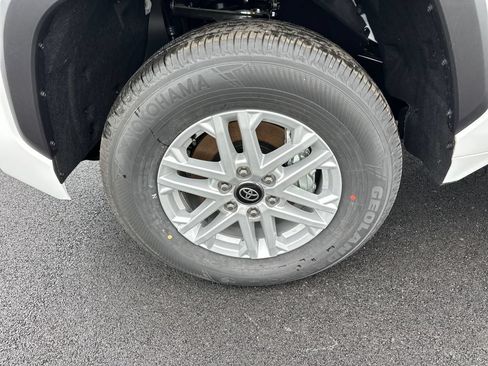 New 2026 Toyota Tundra SR5 AWD/4WD image 12