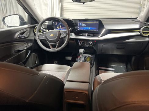 New 2026 Chevrolet Trax LT FWD image 13