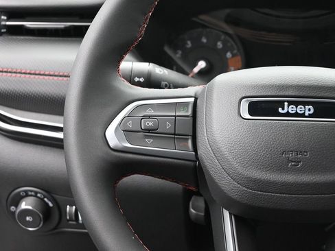 New 2026 Jeep Compass Trailhawk image 30