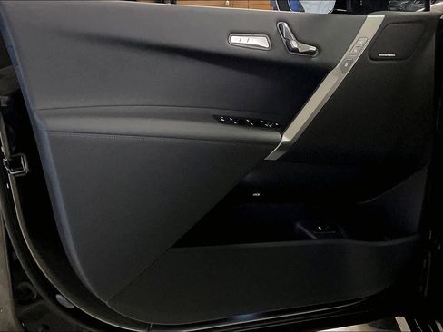 Used 2026 BMW iX xDrive60 w/ M Sport Package image 10