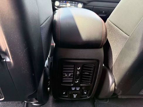 Used 2024 Dodge Durango R/T w/ Blacktop Package AWD/4WD image 15