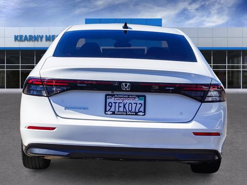 Used 2025 Honda Accord SE image 5