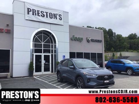 Used 2025 Ford Escape ST-Line Select AWD/4WD image 7