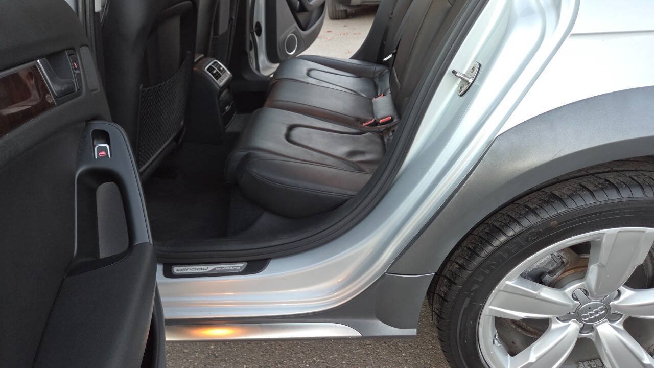 Used 2013 Audi A4 Prestige AWD/4WD image 38