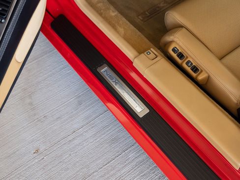 Used 2005 Acura NSX T image 35