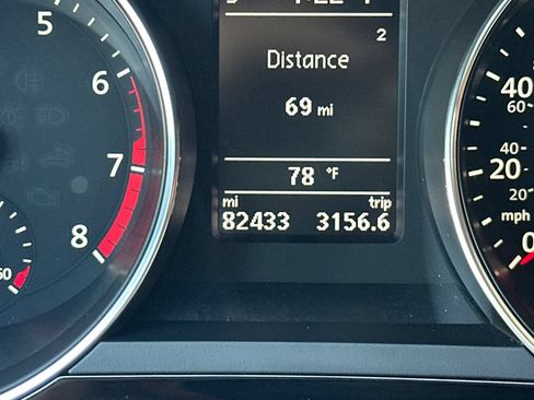 Used 2016 Volkswagen Jetta Sport w/ Lighting Package FWD image 24