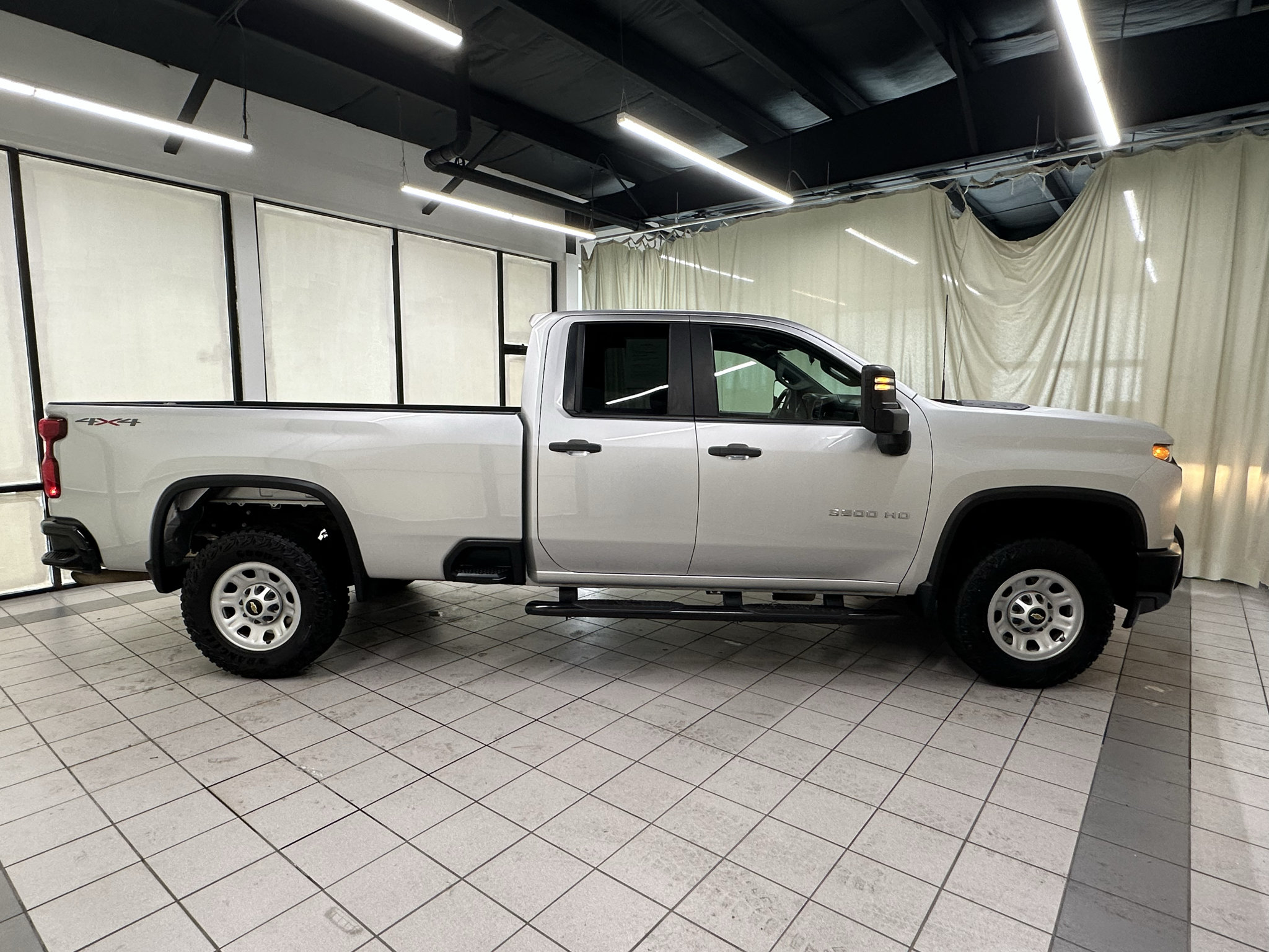 Certified 2021 Chevrolet Silverado 3500 W/T w/ WT Convenience Package AWD/4WD image 3