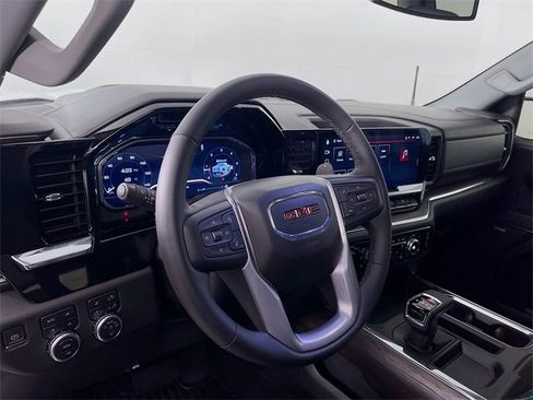 Used 2024 GMC Sierra 1500 SLT w/ SLT Premium Plus Package image 10