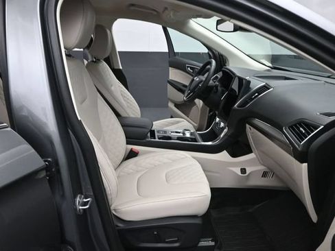 Certified 2024 Ford Edge Titanium AWD/4WD image 29